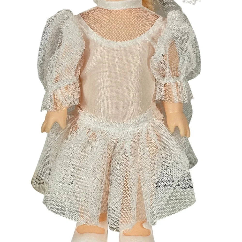 Vintage 1999 Russian Becha Blonde Blue Eye Plastic Doll With Box